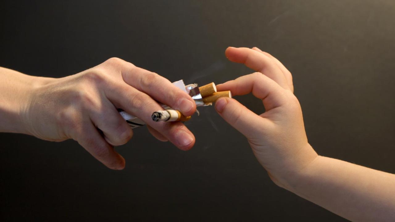 Teens More Likely to Smoke if Parents are Smokers | Columbia Public Health 