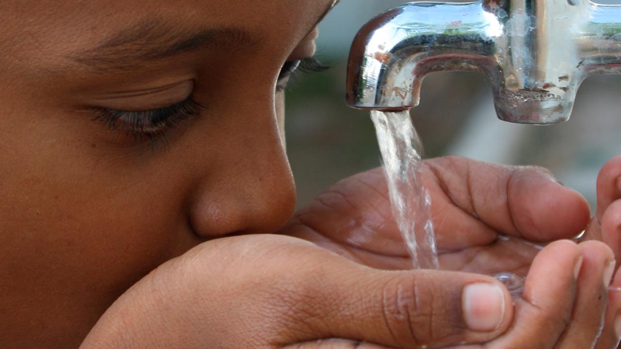 In Deep: the Global Picture on Drinking Water and Health | Columbia ...
