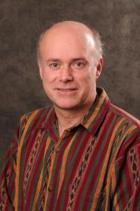 Leslie Roberts, PhD Profile Headshot