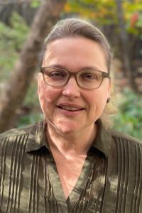 Roxanne Russell, PhD Profile Headshot