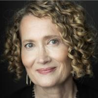 Carole Hutchinson Profile Headshot